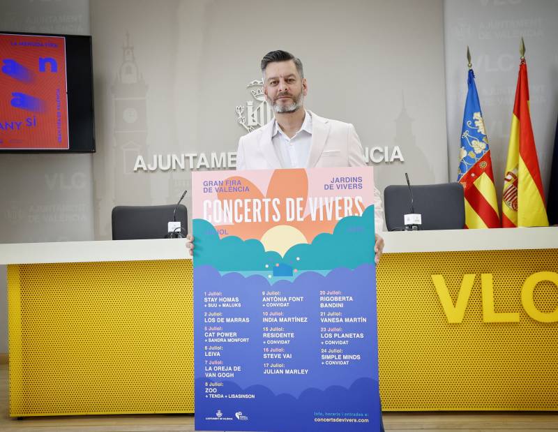 Presentació del cartell pel regidor Carlos Galiana. EPDA.