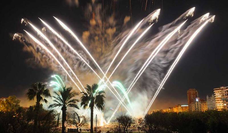 Nit del Foc anterior a València. EPDA.