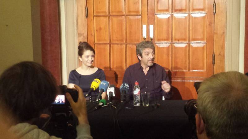 Ricardo Darín y Érica Rivas en rueda de prensa. //EPDA