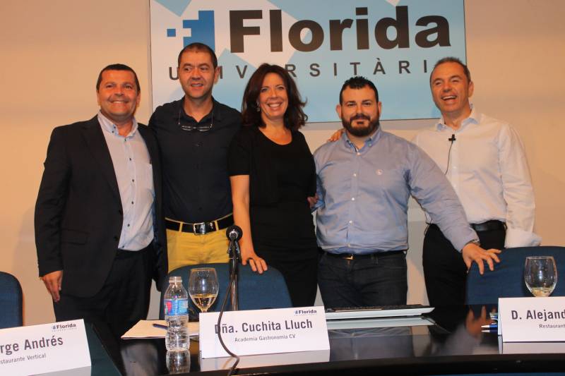 Tres cocineros en la Universidad la Florida. //E. CERVERÓ