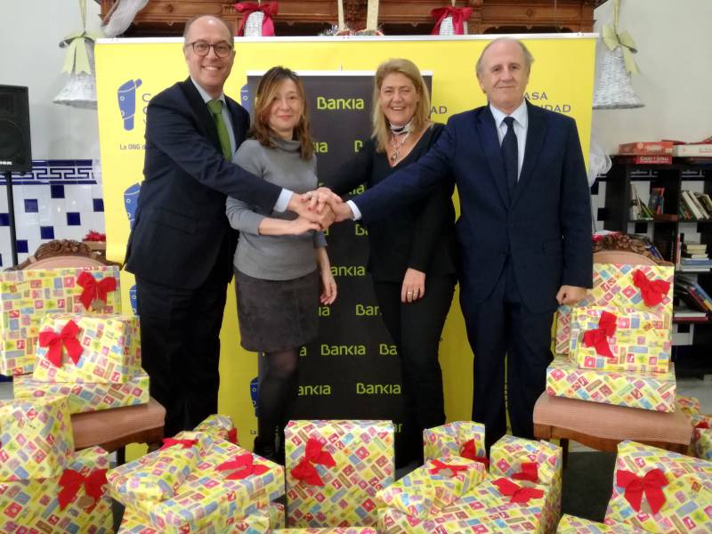 Donativo Bankia a Casa Caridad