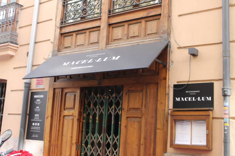 Macel.lum está ubicado en la calle Boix, 6//E.C.