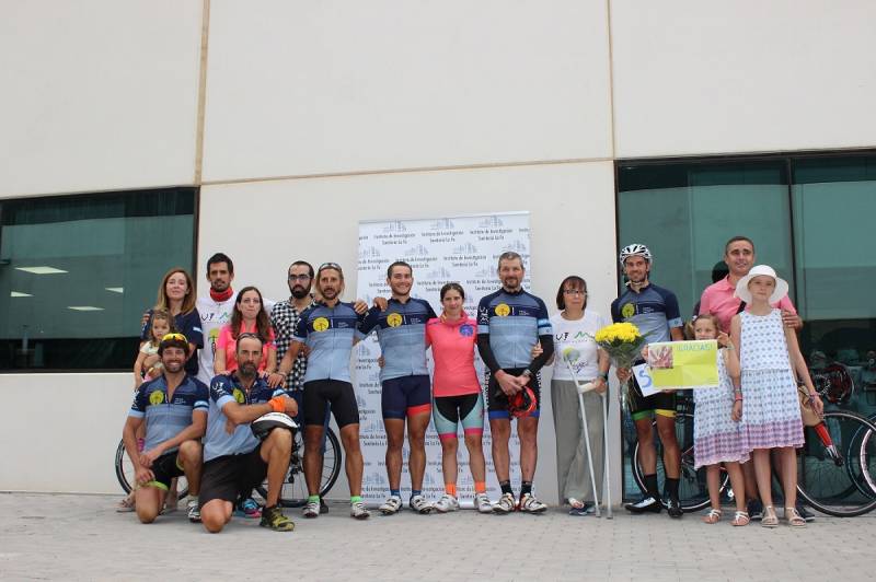 En bicicleta contra el cáncer