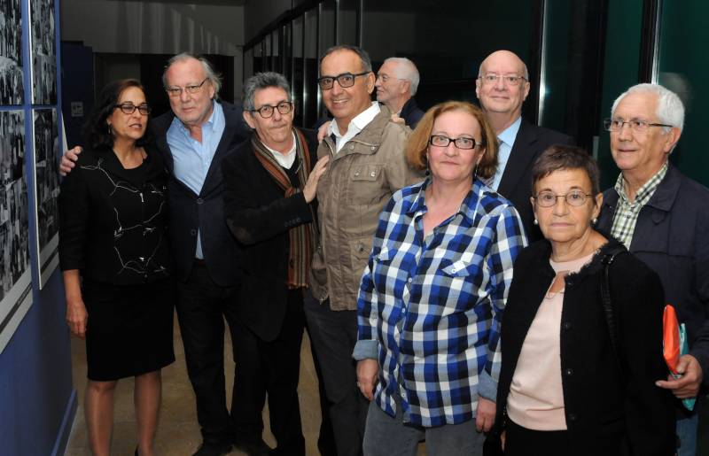 Paco Camarasa en el acto de reconocimiento en 2015 con motivo del 50 aniversario de la Fira del Llibre de València // García Poveda