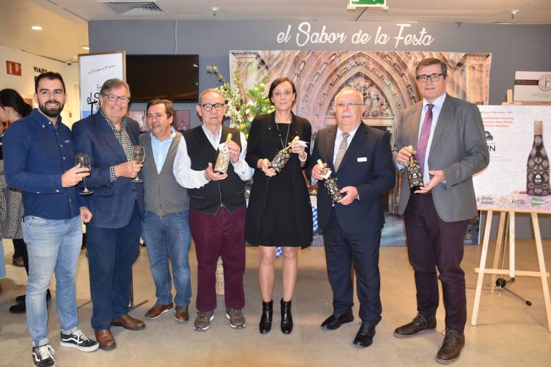 Alejandro y Álvaro Moliner; Rafa Marí de Vives y Marí; Cosme Gutiérrez, Presidente de la D.O. Valencia; Ana Calvet; Domingo Quesada, Director de El Corte Inglés Pintor Sorolla- Colón, y Pau Pérez Rico