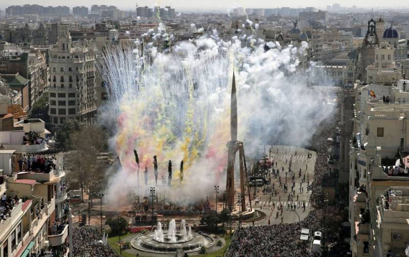 Una mascletà en Valencia. EFE. 