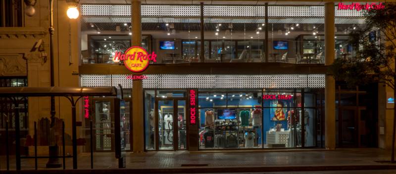 Hard Rock Cafe Valencia // hardrock.com