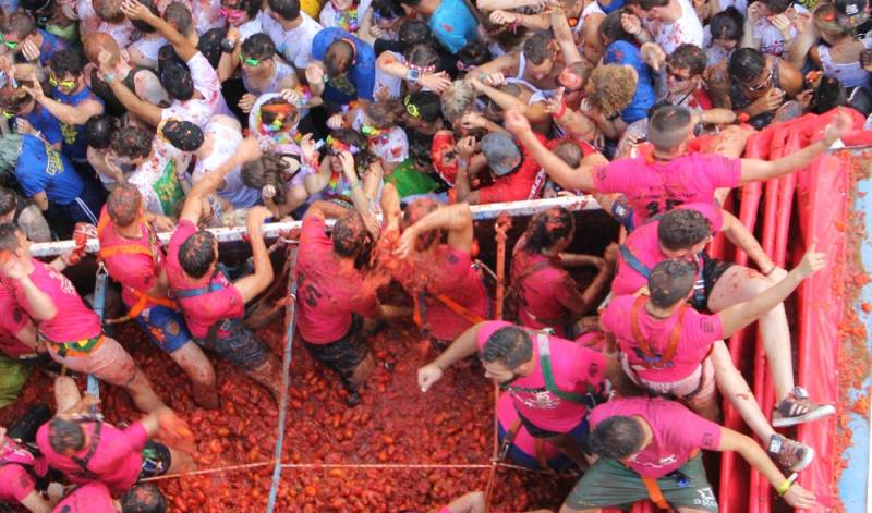 Rueda de prensa para la presentación de La Tomatina de Buñol.