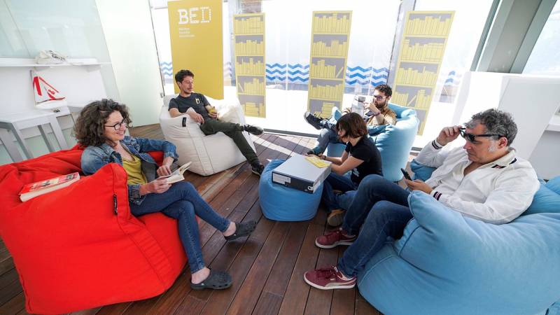 Equipo BED interior biblioteca Equipo BED interior biblioteca