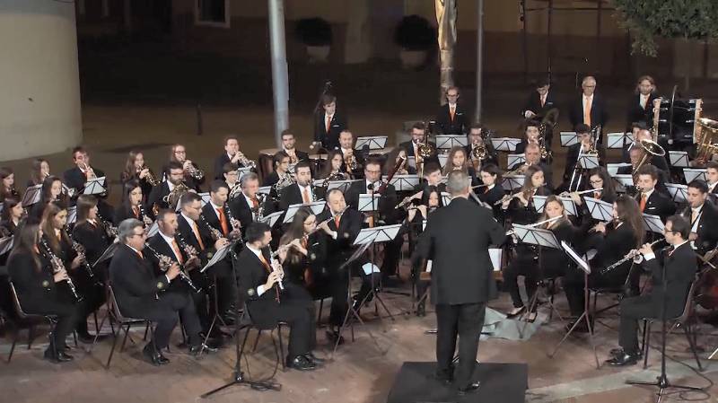 Homenatge a les candidates a Fallera Major de València