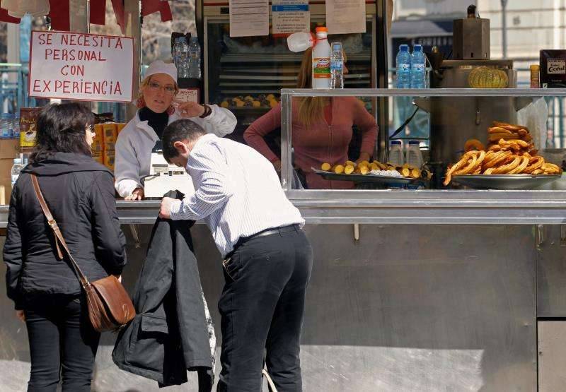 Bunyoleria i xurreria ambulant a València. EPDA Bunyoleria i xurreria ambulant a València. EPDA