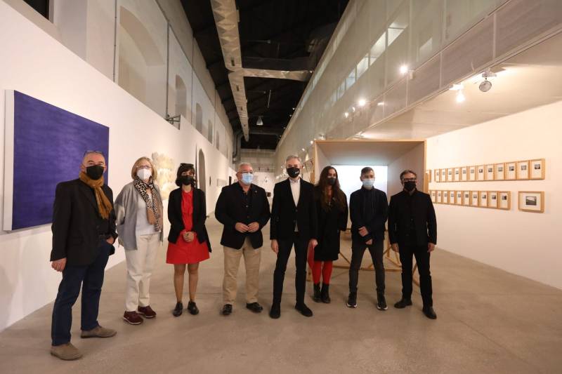 La exposición cuenta con 22 obras de artistas de todo el territorio valenciano adquiridas en 2019 por la Conselleria de Educación, Cultura y Deporte 