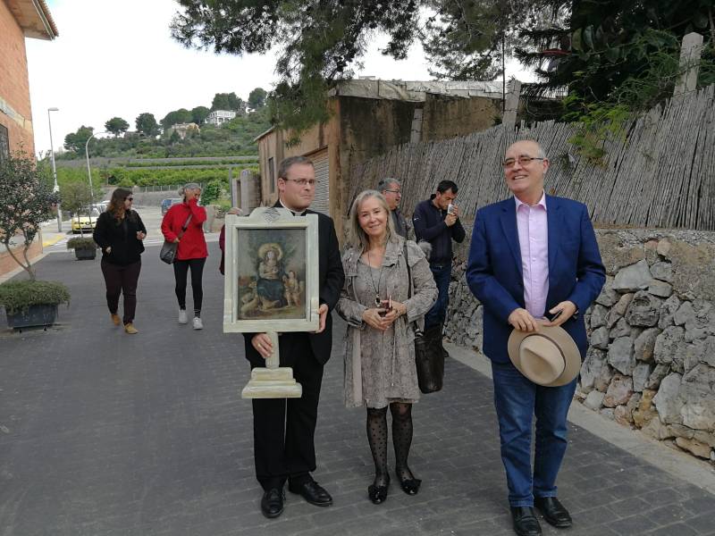 La Universitat de Valencia entrega a Potries la obra restaurada de la Divina Pastora 