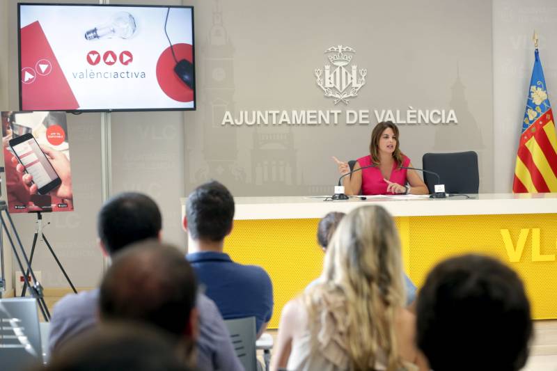 La concejala delegada de Desarrollo Económico Sostenible, Sandra Gómez, durante la presentación.