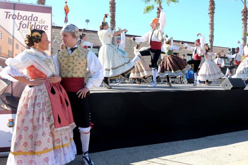 Actuació de la passada edició de la Trobada de Folklore a Carcaixent