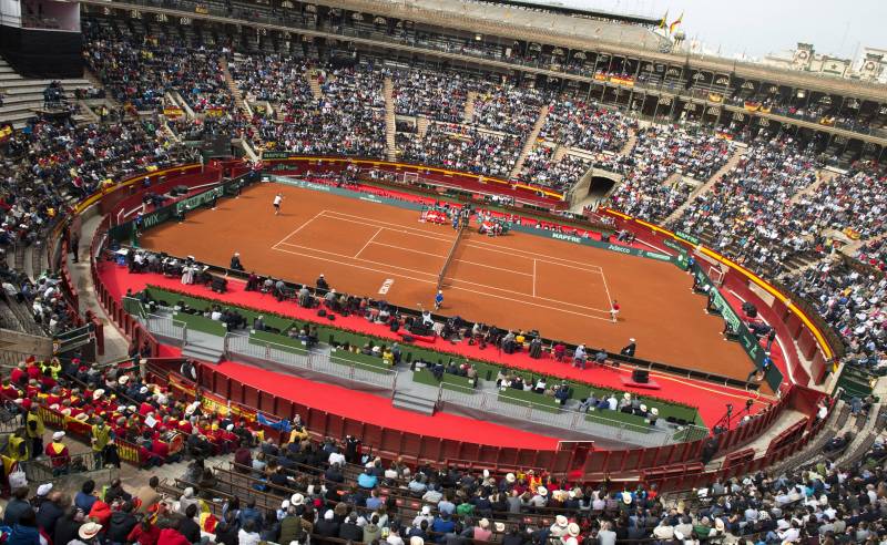 La plaza de toros durante la Copa Davis