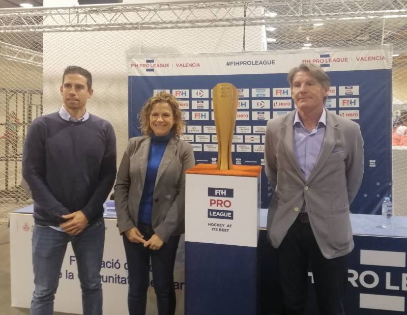 Pilar Bernabé presentación de la FIH Pro League de València