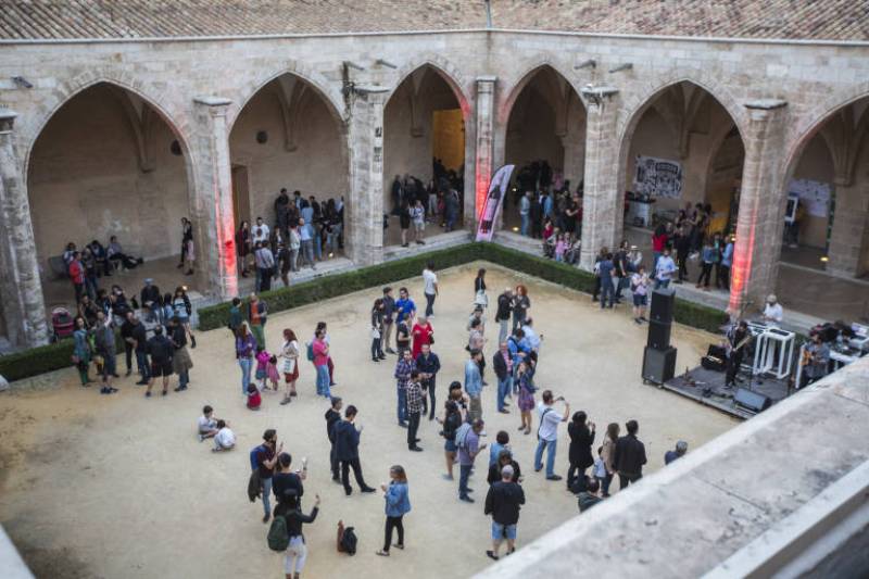 Imagen de archivo claustro Centre del Carme./ EPDA