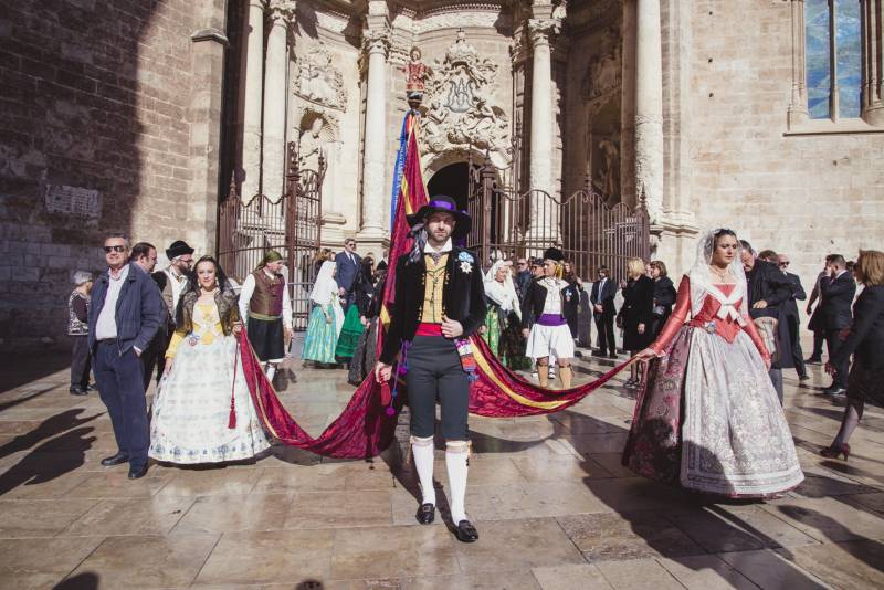 Salida de San Vicente Mártir con la Real Senyera de la Catedral de Valencia