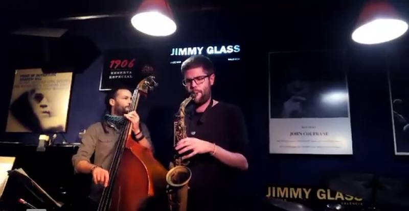 Víctor Jiménez at Jimmy Glass Jazz