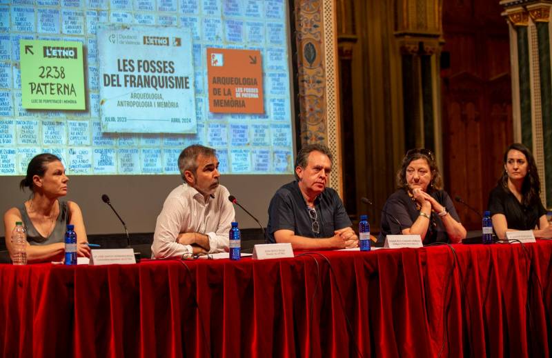 Juan Ramón Biedma, Joan Carles Ventura y Ragnar Jónasson, ganadores de los premios de novela VLC Negra 2023. /EPDA
