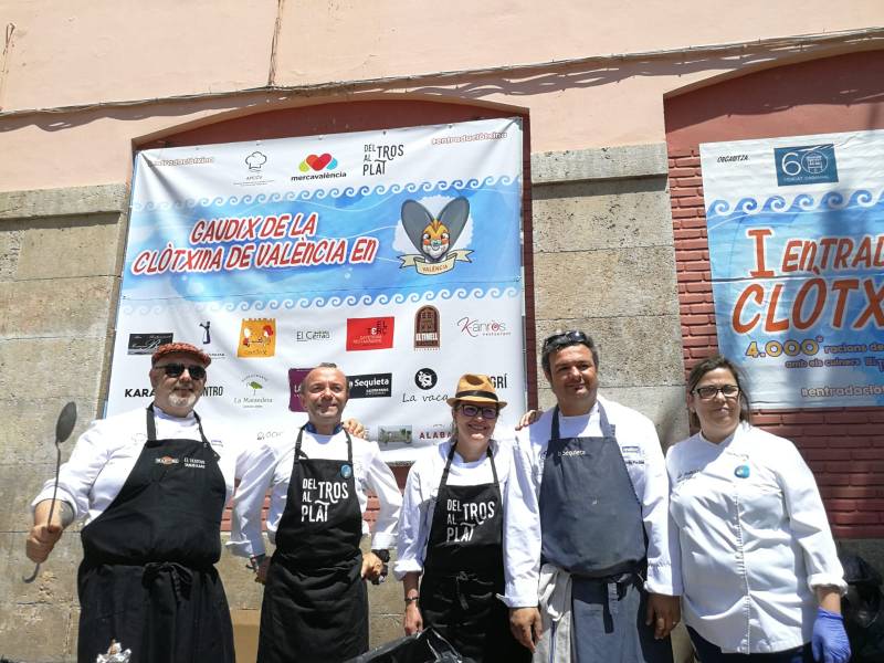 Cocineros y cocineras valencianos la semana pasada en El Cabanyal