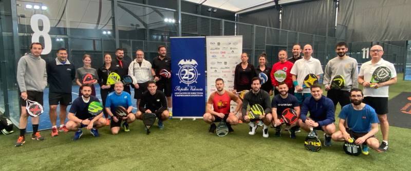 Los participantes en el Torneo de Pádel XXV Aniversario de Propeller Valencia./EPDA