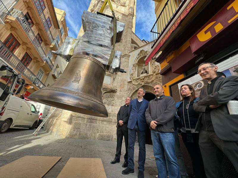 La tienda conserva los muebles originales//Viu Valencia