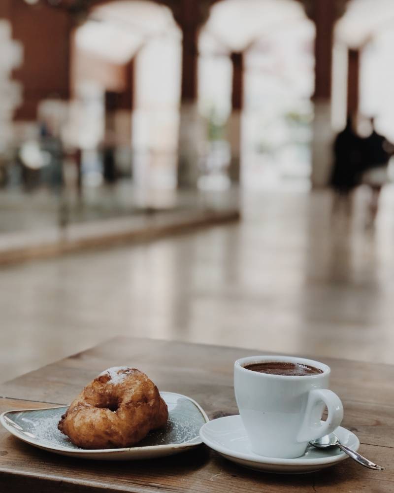 Chocolate con buñuelos