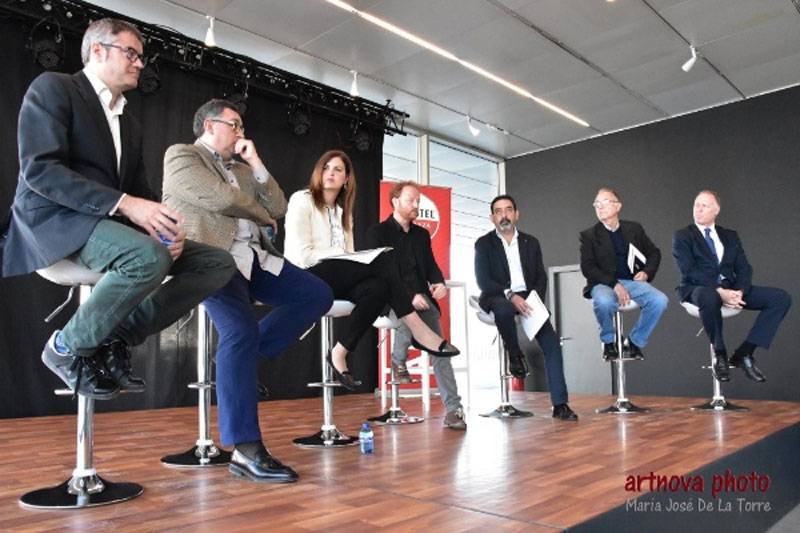 Los máximos dirigentes del festival presentaron la programación gastronómica en una rueda de prensa.