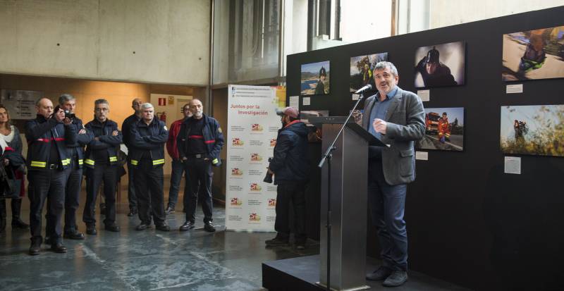 Presentación calendario solidario Bomberos 2018 // Raquel Abulaila 