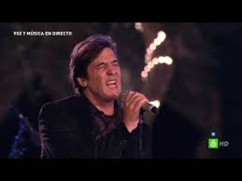 Manolo Tena en uno de sus útlimos conciertos. //VIU VALÈNCIA Manolo Tena en uno de sus útlimos conciertos. //VIU VALÈNCIA