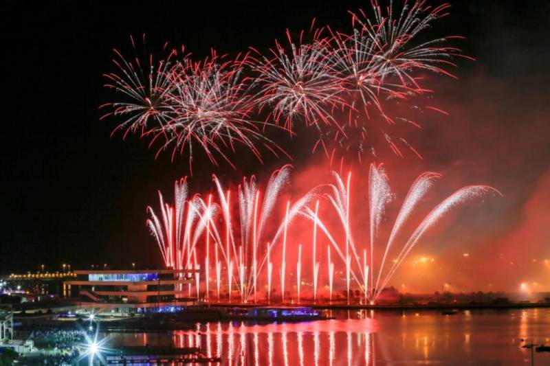 Fuegos artificiales en València. EPDA