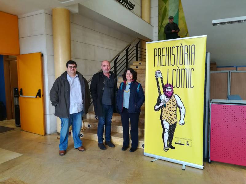 Álvaro Pons, Xavier Rius i Helena Bonet en la inauguració de la mostra