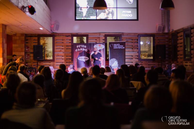 Una de las actuaciones de cafe del Duende en Valencia. // Viu Valencia