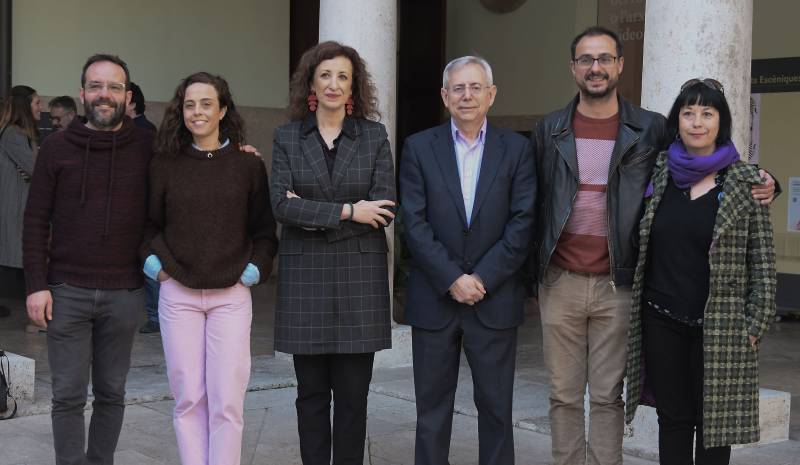 Imagen de la Dansà de 2015, organizada  por el Ayuntamiento de Valencia, la Junta Central Fallera  y la Federación de Folklore : : Diputación de Valencia