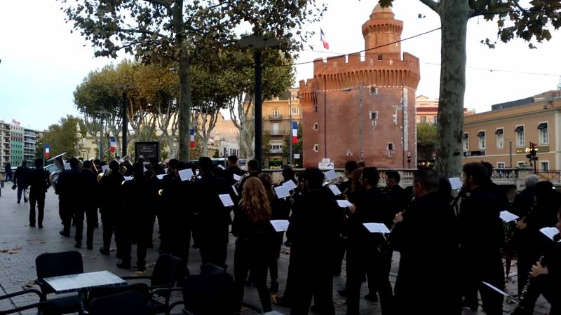 FSMCV Francia: pasacalles de la Joven Banda Sinfónica de la FSMCV en Carcassone