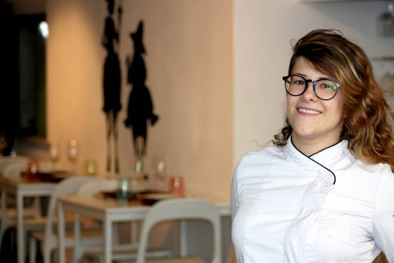 Esta joven cocinera tiene un futuro prometedor//Viu València