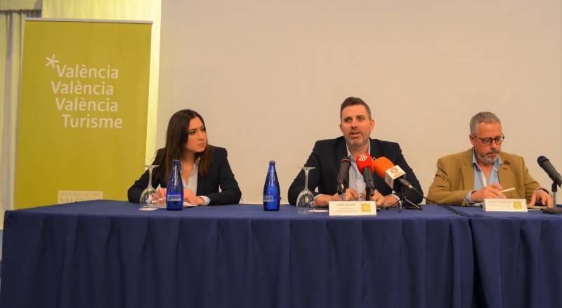 Jordi Mayor durante su intervención en la mesa de Cullera