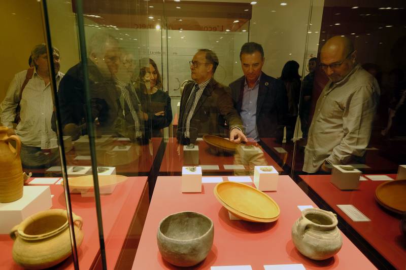 El diputado de Cultura visita la exposición sobre los visigodos El diputado de Cultura visita la exposición sobre los visigodos