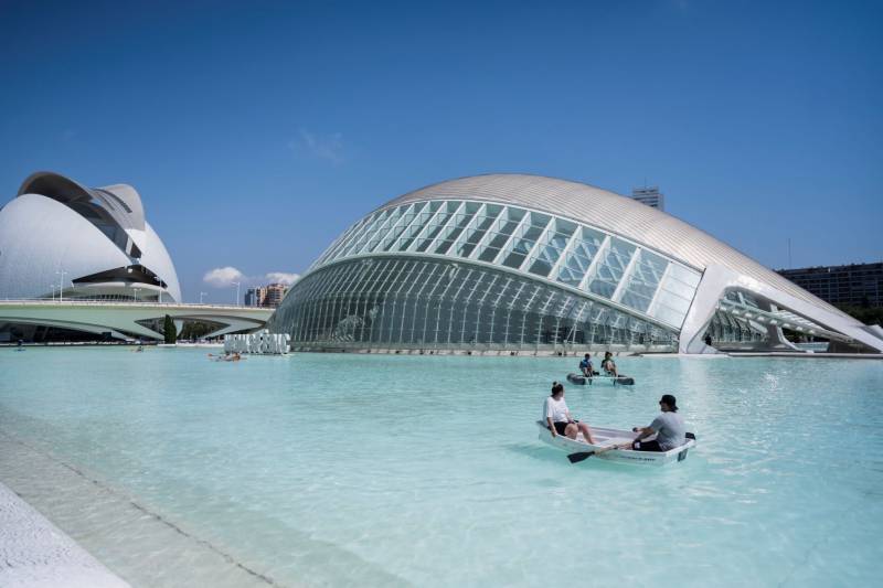 Imagen de Alto Voltaje en teatro ciencia. EPDA.