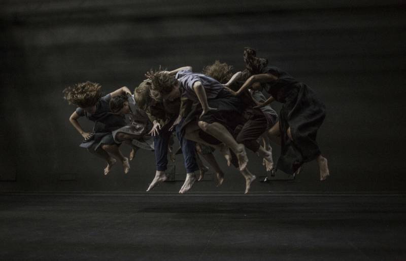 Una de las danzas de Una gran emoción política