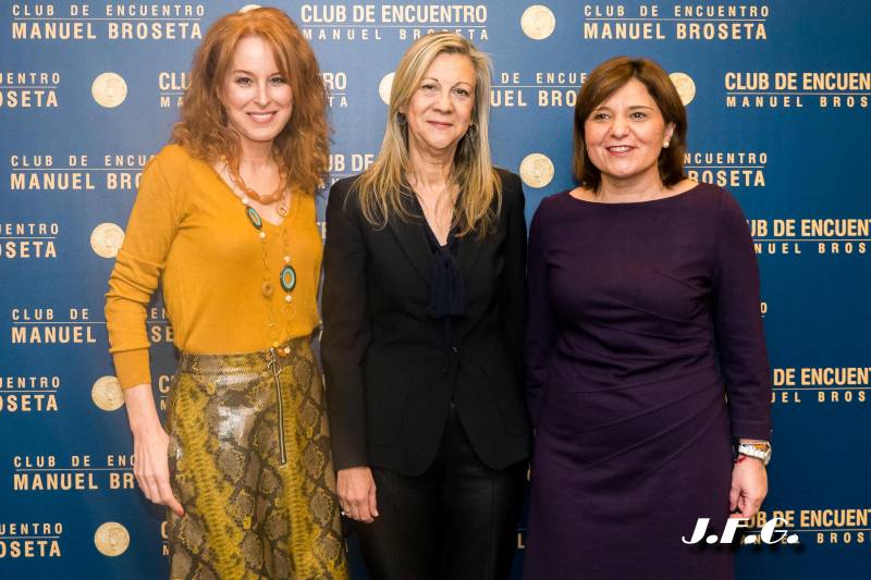 Gloria Lomana, Amparo Maties e Isabel Bonig