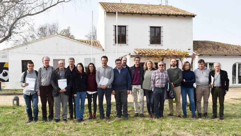 Los participantes en el acto celebrado en el Parque Natural