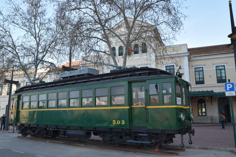 Uno de los trenes que se pueden ver en la obra. FOTO EPDA