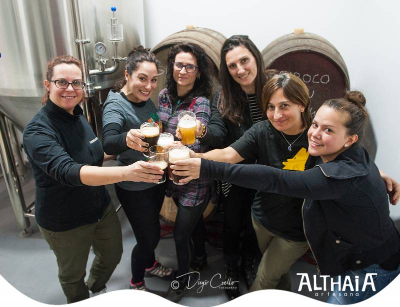 Mujeres cerveceras en Althaia