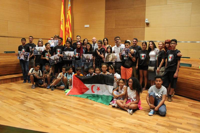 Gaspar, Altur, Amigó visita niños saharauís i palestins 