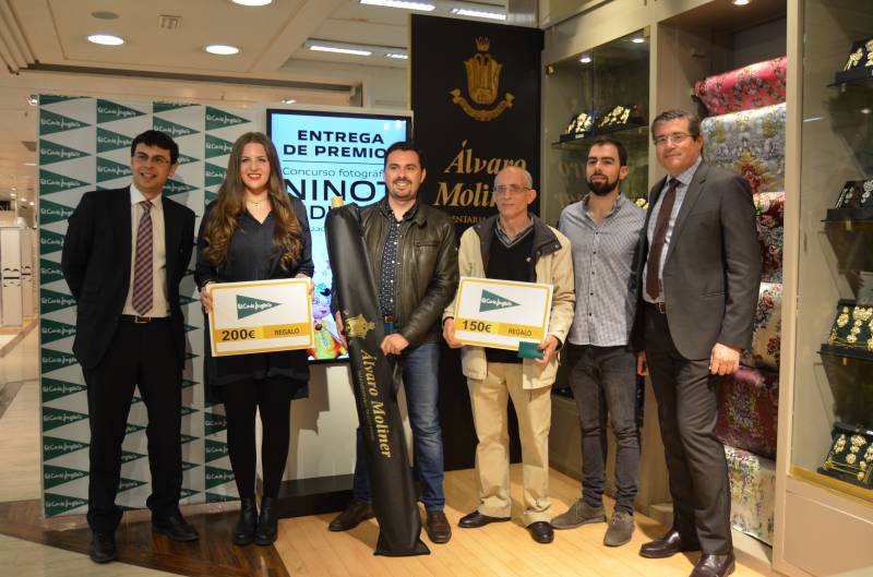 Los ganadores junto a Daniel Campos, Alejandro Moliner y Pau Pérez Rico