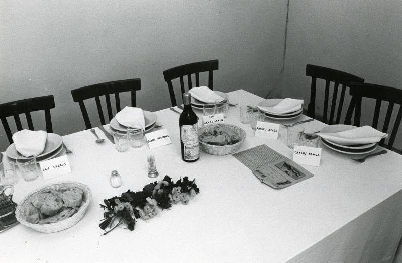  ?La mesa de los ausentes?, 1976, Cortesía Biennale di Venezia, ASAC, Fototeca