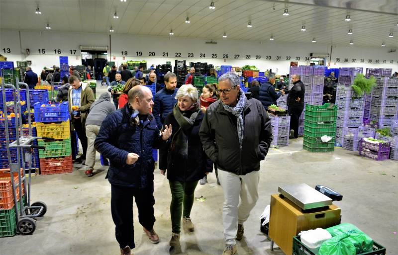 PIlar Moncho i Evarist Caselles visiten la Tira de Comptar